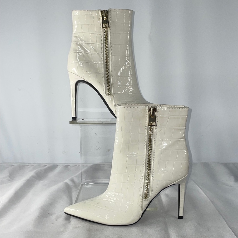 INC SARISHAA ZIP BOOTIES FTL-11-112
